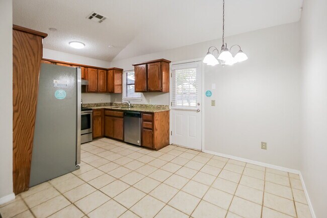 Building Photo - 12509 Ridgegate Rd