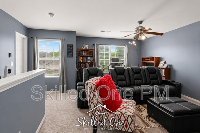Building Photo - 3914 SE Jack Pine Ct