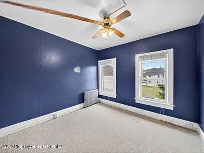 Building Photo - 2035 Delaware St