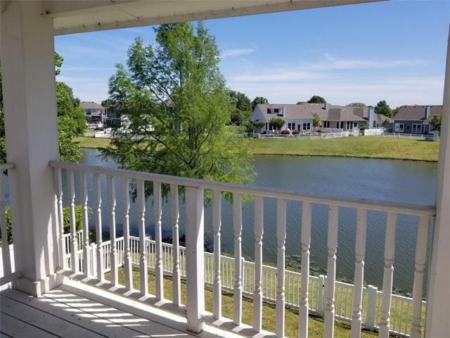 Building Photo - 10253 Lakeview Dr