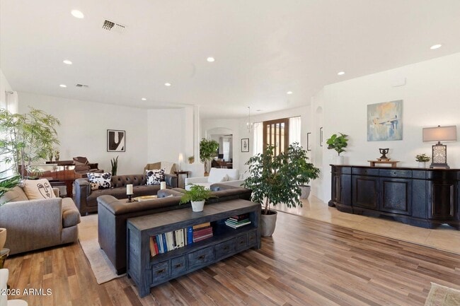 Building Photo - 8044 E Tether Trail