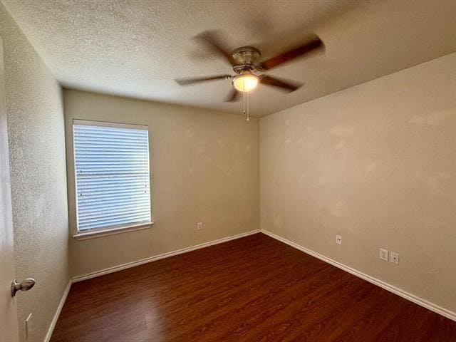 Building Photo - 900 Timber Oaks Ln