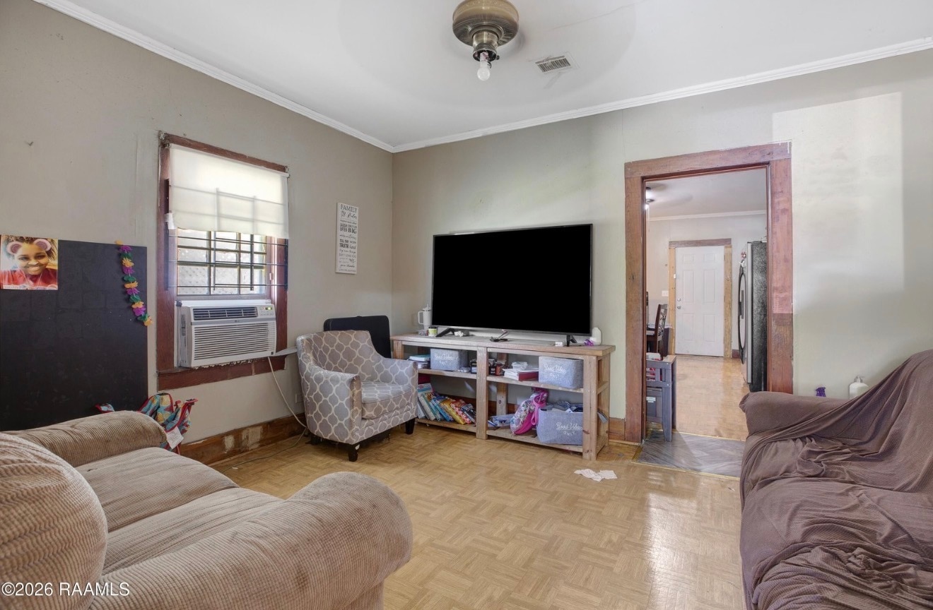 Building Photo - 713 St Jude Ave