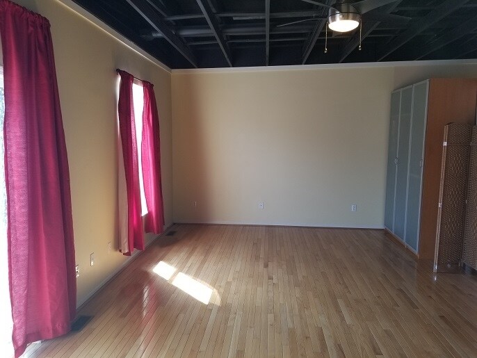 Building Photo - 30 W Bethune Ave