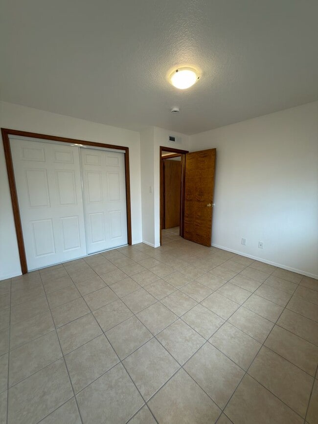 Building Photo - 1307 Rufina Ln