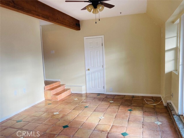 Building Photo - 1620 Edgecliff Dr