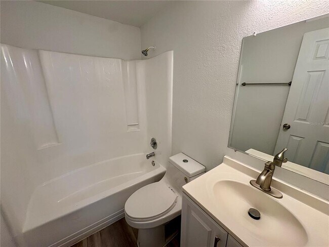 Building Photo - 305 57th Ave Dr E