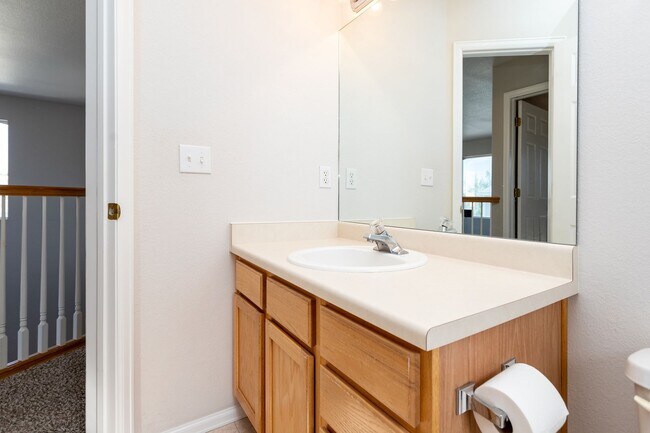 Building Photo - Spacious Home in Woodmen Hills!!!