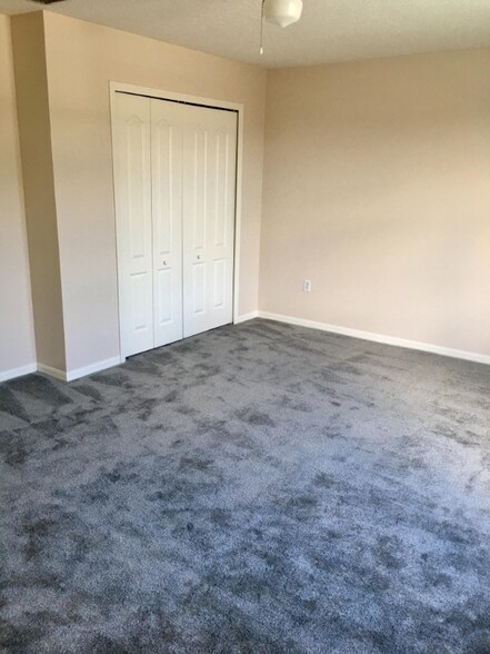 Building Photo - 8055 Spirit Ct