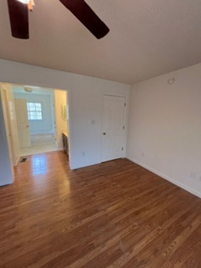 Building Photo - Single family home located in southern Rockbridge County