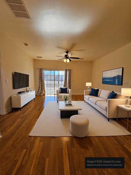Living Room - 8401 Callabee Way