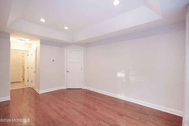 Building Photo - 10 Gonzalez Dr
