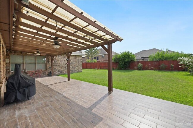 Building Photo - 26 Santa Inez St