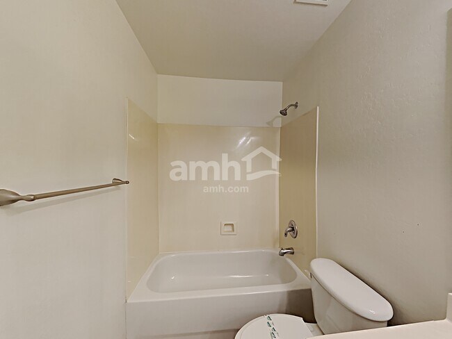 Building Photo - 17768 W Hearn Rd