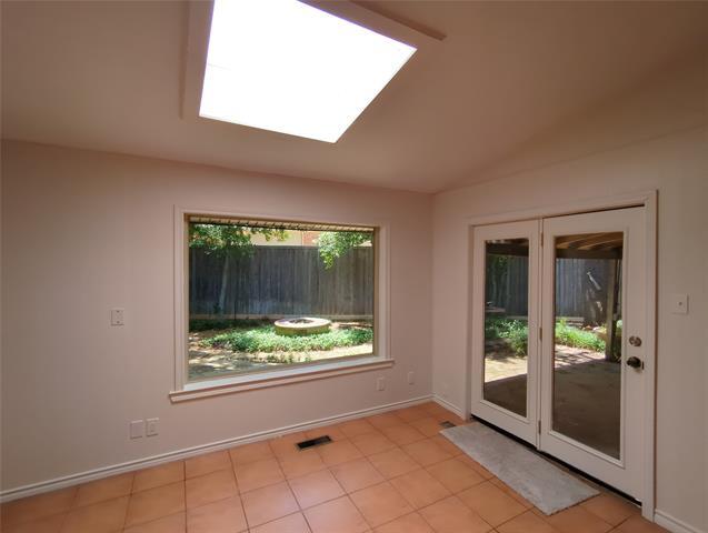 Building Photo - 9115 Boedeker Cir
