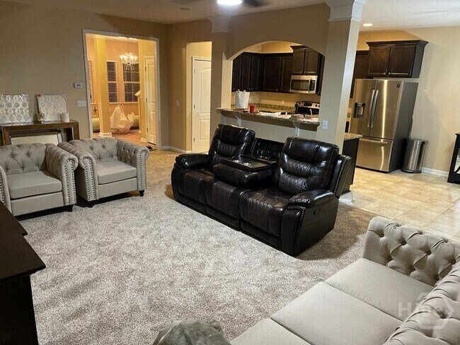 Building Photo - 495 Stonebridge Cir