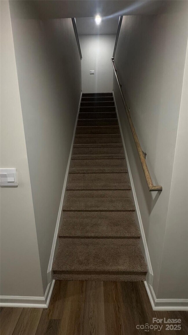 Building Photo - 4116 Lurelin Ln