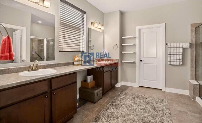 Building Photo - 6687 Rolling Creek Dr