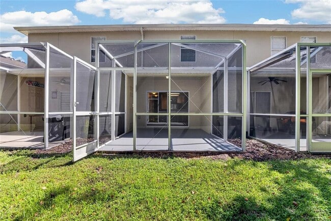 Building Photo - 15768 Fishhawk Falls Dr