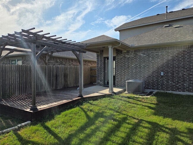 Building Photo - 1232 Fairhaven Gtwy