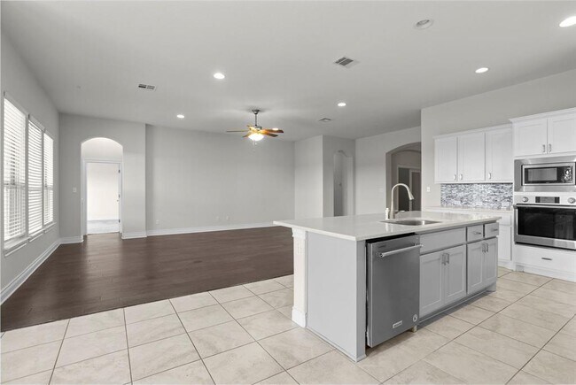 Building Photo - 3841 Gildas Path