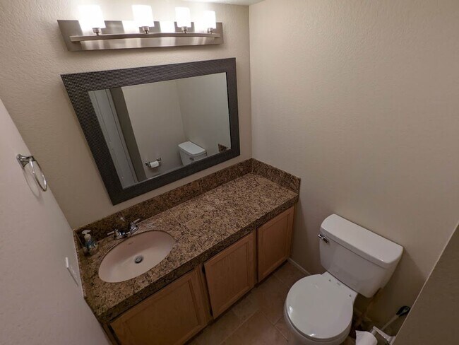 Building Photo - You will love this beautiful townhouse near Victoria Gardens!