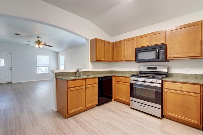 Building Photo - 218 Katy B Ln