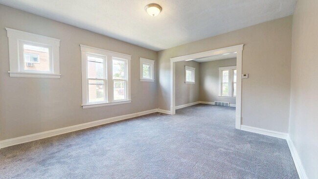 Building Photo - 3001 Denison Ave