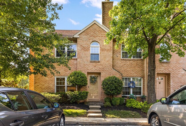 Building Photo - 38 Rampart Dr