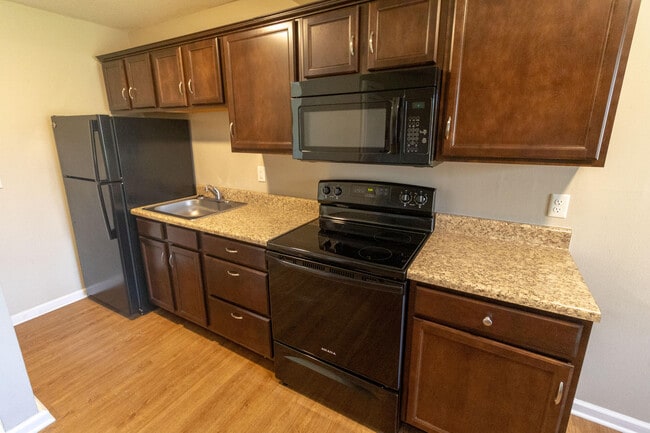 Building Photo - 105 N Garth Ave