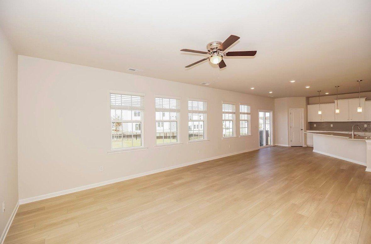 Building Photo - 5974 Oak Br Cir