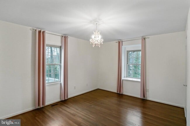 Building Photo - 9312 Sprinklewood Ln