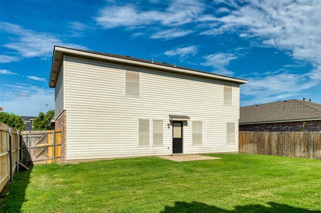 Building Photo - 2517 Ash Dr