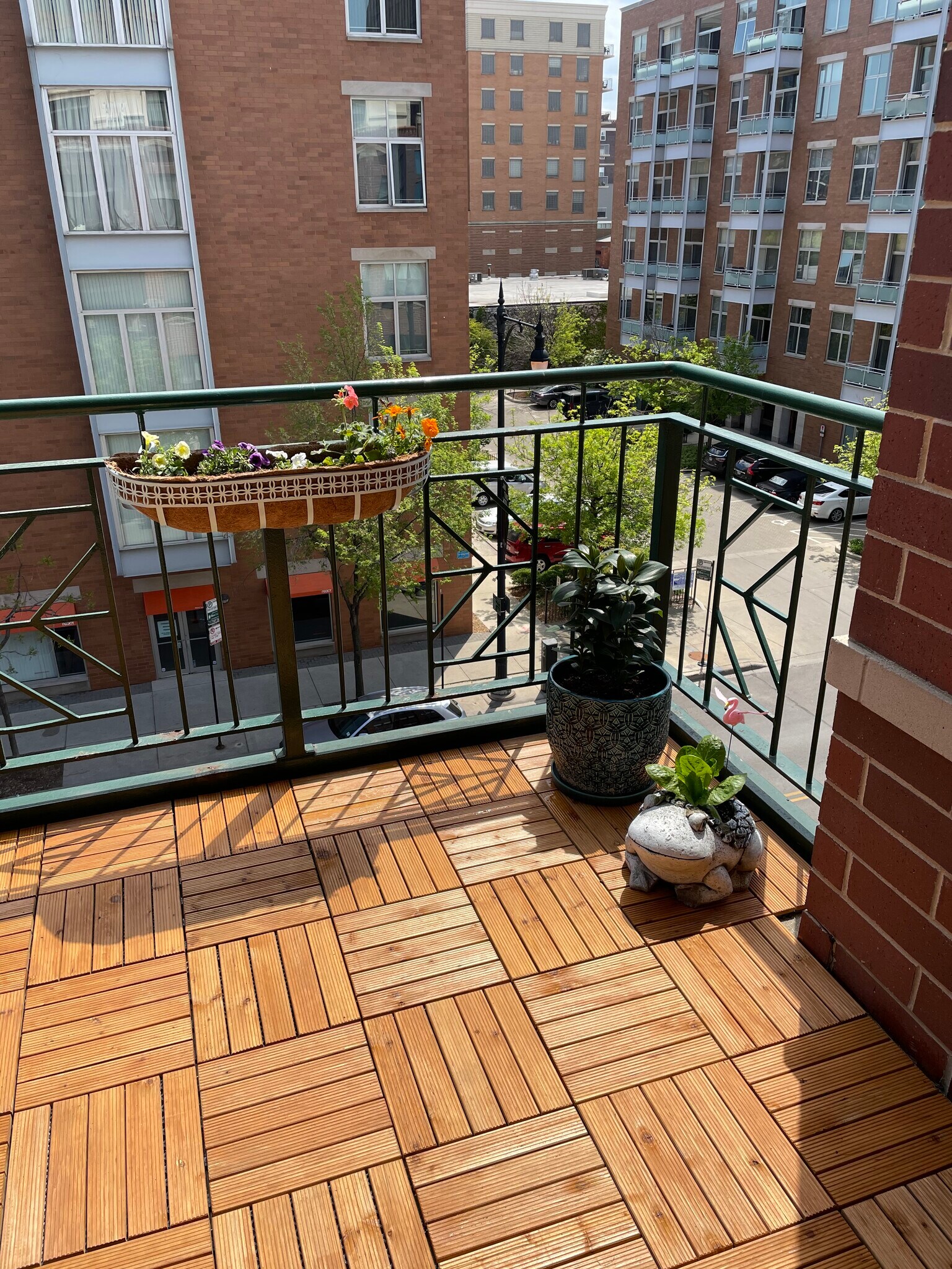 Building Photo - 936 W Madison St