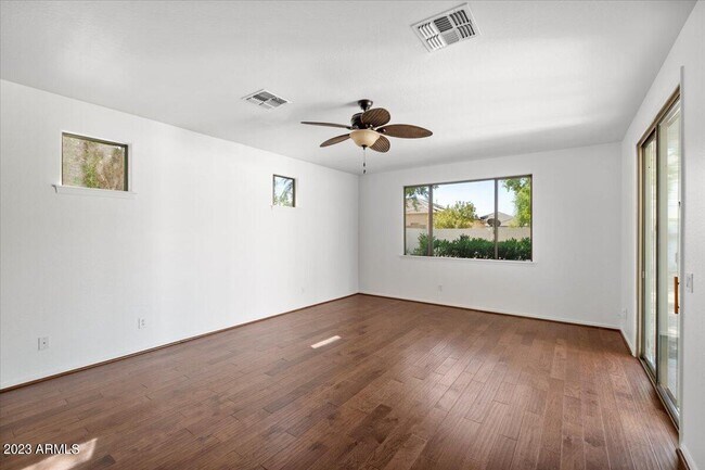 Building Photo - 4411 W Paseo Way