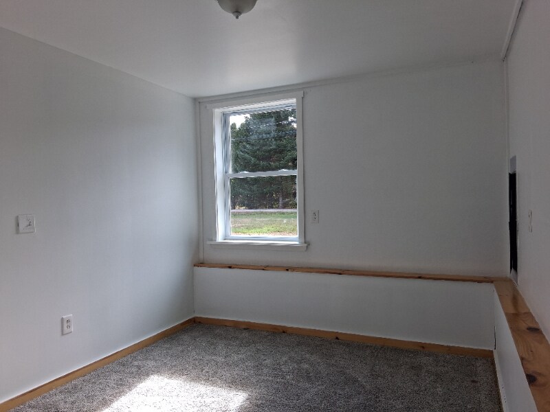 Building Photo - 17 Dickey Ln