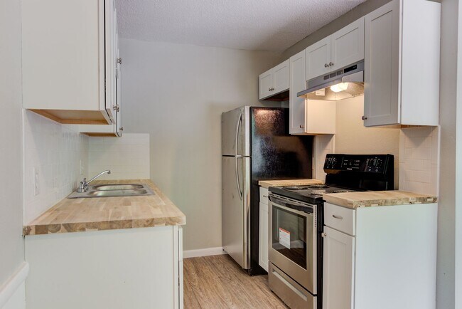 Interior Photo - The Azalea