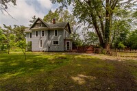 Building Photo - 6248 Lakeside Rd