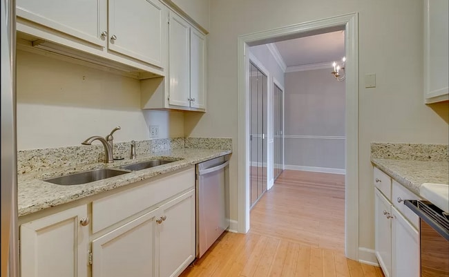 Building Photo - Sylvan Park Dream Home -LEASING NOW!