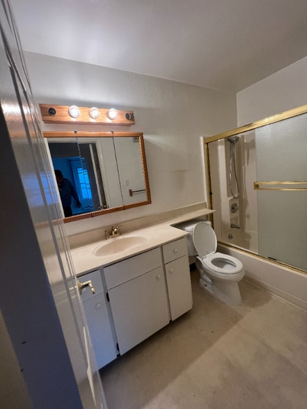 Building Photo - 213 Boardwalk Pl