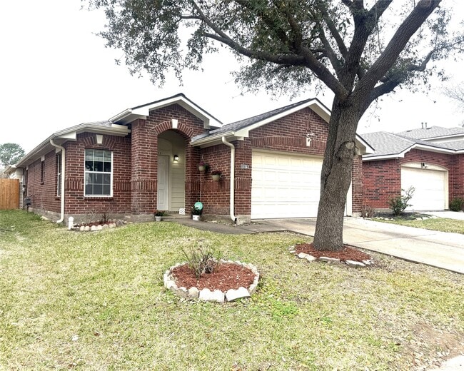 Building Photo - 8915 Canton Park Ln