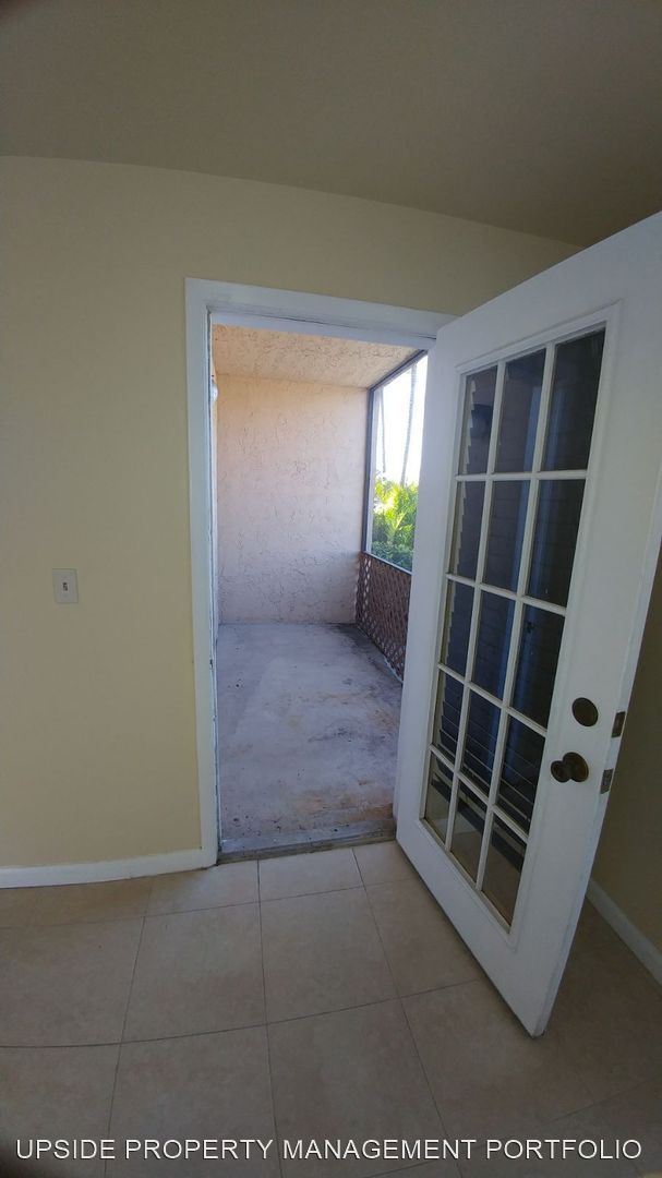 Building Photo - 1 br, 1 bath House - 4090 N Pine Island Ro...