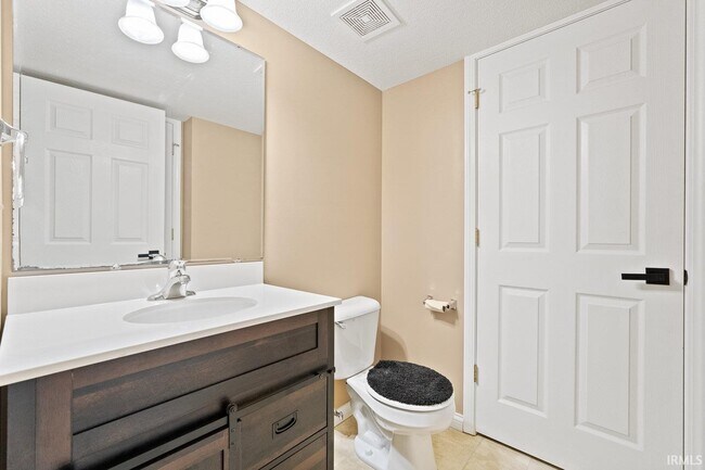 Building Photo - 1128 Amastar Cove