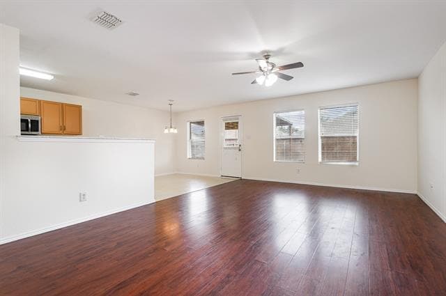 Building Photo - 12801 Skeeter Ln
