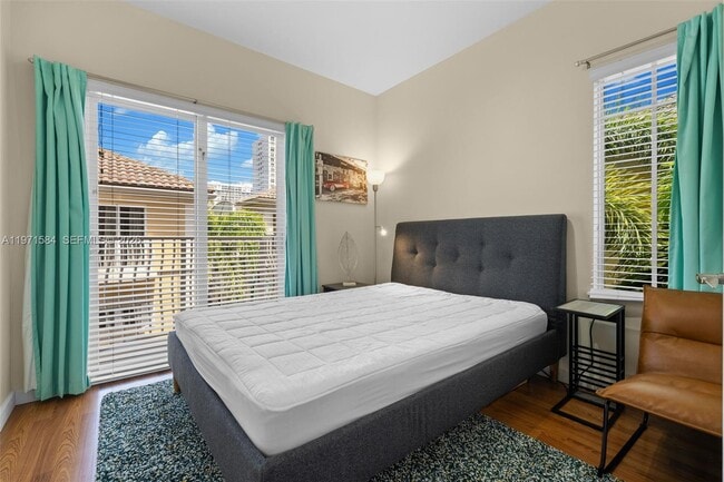 Building Photo - 18413 NE 27th Ct