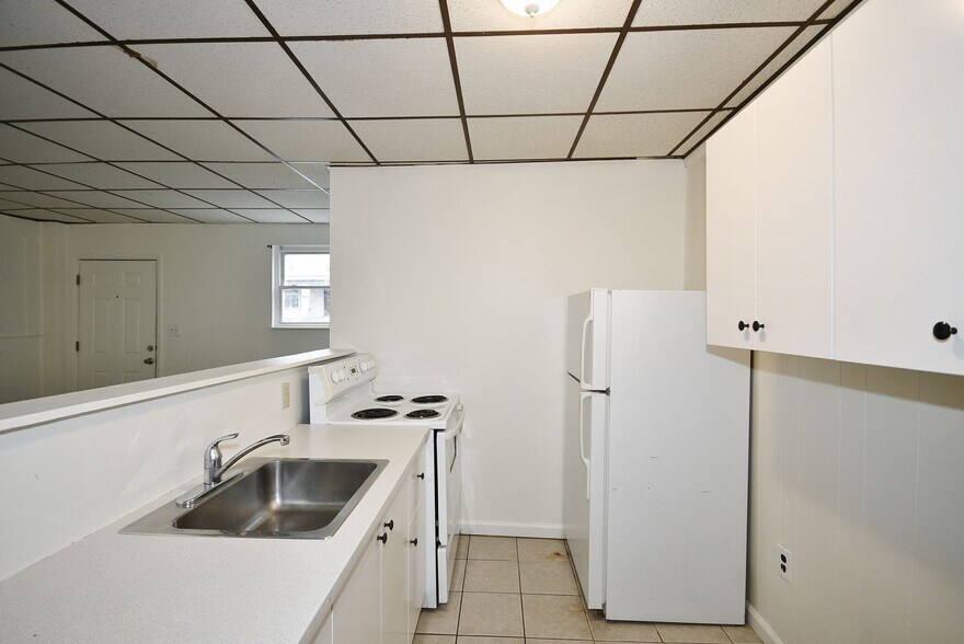 Building Photo - 2040 Brownsville Rd