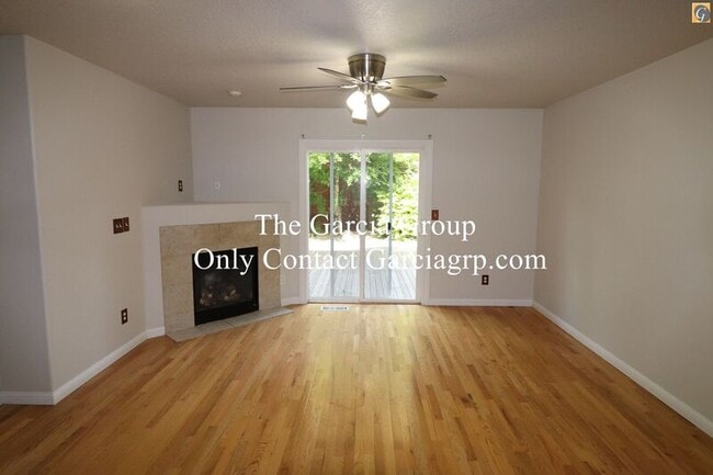 Building Photo - 9135 N Oswego Ave