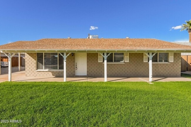 Primary Photo - 8620 E Northland Dr
