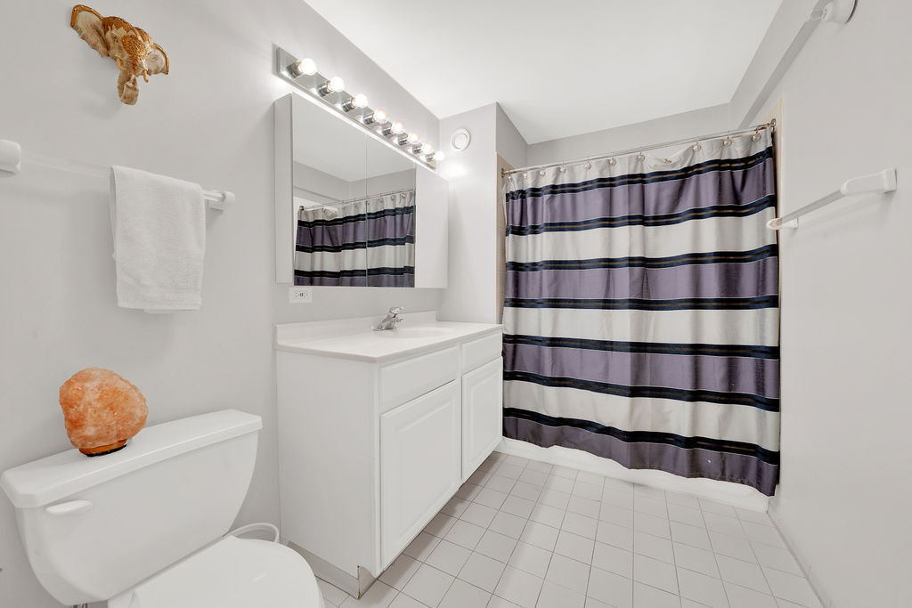 Building Photo - 545 N Dearborn St