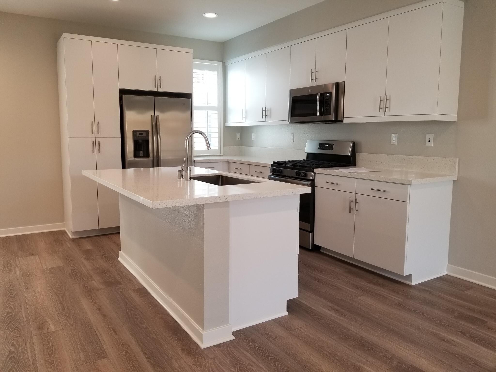 Building Photo - 2137 Stellar Way